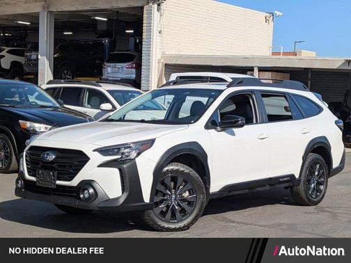 Crystal White Pearl 2024 Subaru Outback Onyx Edition