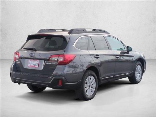 2018 Subaru Outback 2.5i