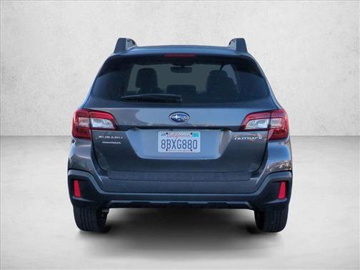 2018 Subaru Outback 2.5i