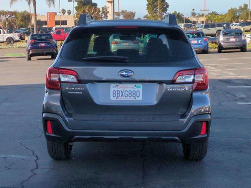 2018 Subaru Outback 2.5i