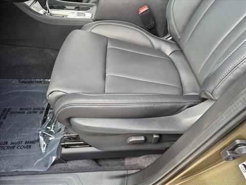 Autumn Green Metallic 2027 Subaru Ascent Premium 7-Passenger
