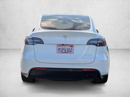 2025 Tesla Model Y Long Range Dual Motor All-Wheel Drive