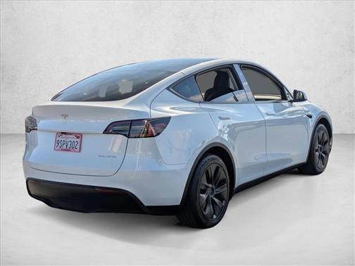 2025 Tesla Model Y Long Range Dual Motor All-Wheel Drive