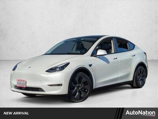 2025 Tesla Model Y Long Range Dual Motor All-Wheel Drive