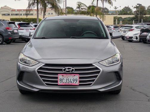 2018 Hyundai ELANTRA SE