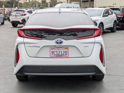 2022 Toyota Prius Prime XLE