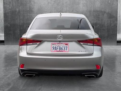 2018 Lexus IS 300 Base