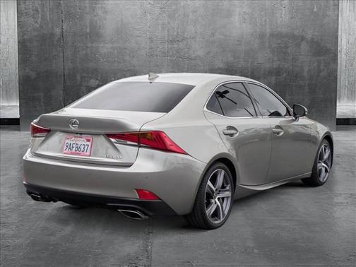 2018 Lexus IS 300 Base