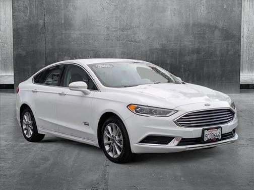 2018 Ford Fusion Energi SE Luxury