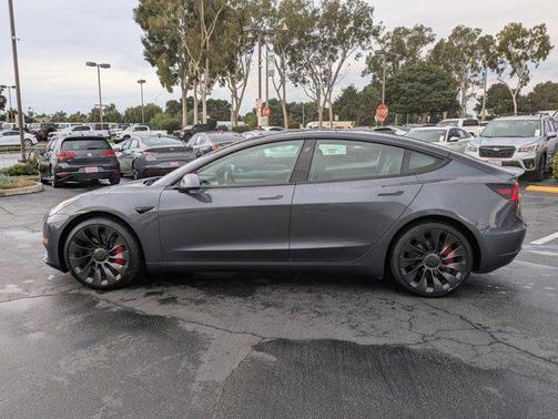 2023 Tesla Model 3 Performance