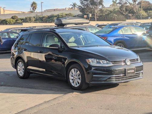 2019 Volkswagen Golf SportWagen TSI S