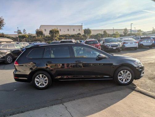 2019 Volkswagen Golf SportWagen TSI S