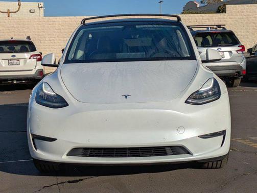 2021 Tesla Model Y Long Range Dual Motor All-Wheel Drive