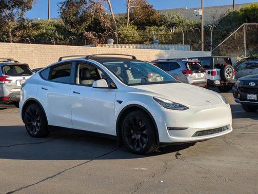 2021 Tesla Model Y Long Range Dual Motor All-Wheel Drive