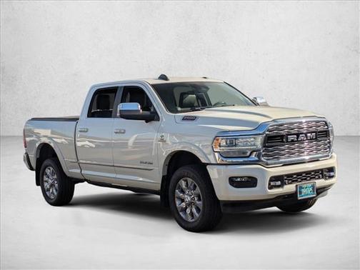 2019 RAM 2500 Limited Crew Cab 4x4 6'4' Box