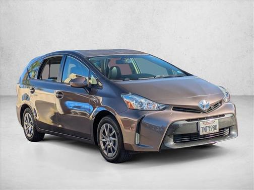 2015 Toyota Prius v Four