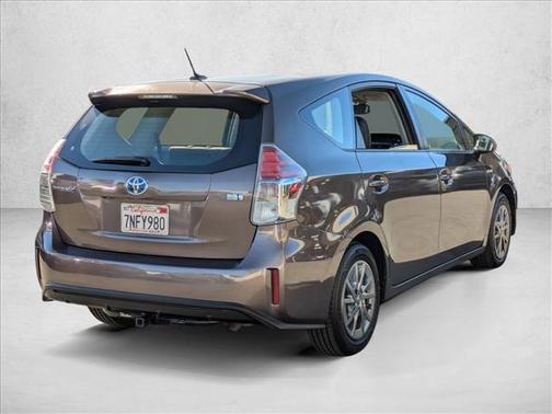 2015 Toyota Prius v Four