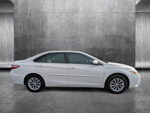 2017 Toyota Camry Hybrid LE