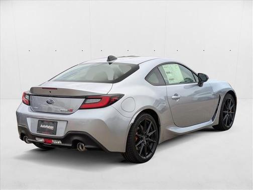 2025 Subaru BRZ tS