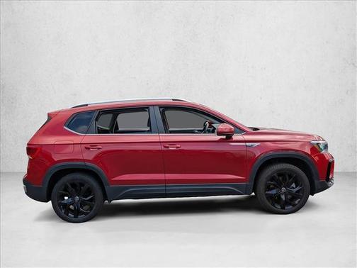 Kings Red Metallic 2022 Volkswagen Taos 1.5T SE