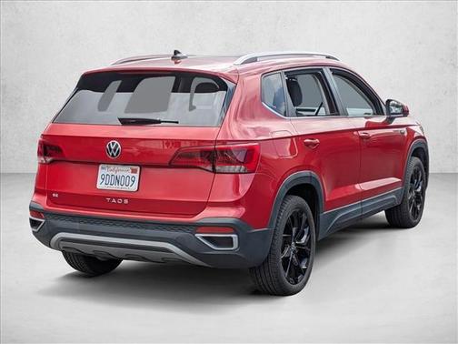 Kings Red Metallic 2022 Volkswagen Taos 1.5T SE