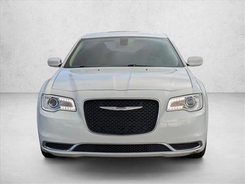 2020 Chrysler 300 Touring