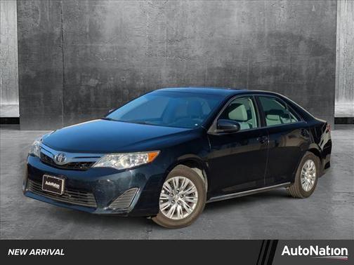 2014 Toyota Camry LE