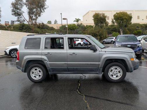 Black Clearcoat 2014 Jeep Patriot Sport