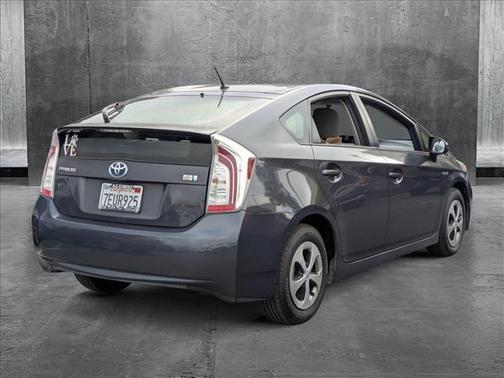 2014 Toyota Prius Two