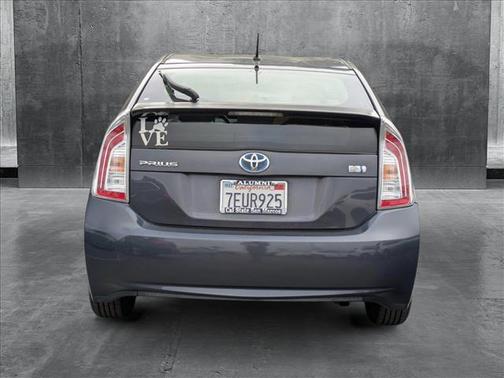 2014 Toyota Prius Two