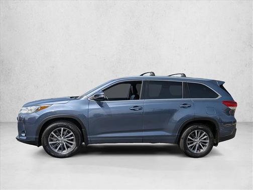 Shoreline Blue Pearl 2017 Toyota Highlander XLE