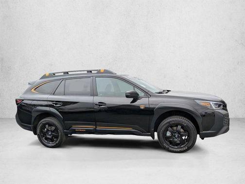 Crystal Black Silica 2025 Subaru Outback Wilderness