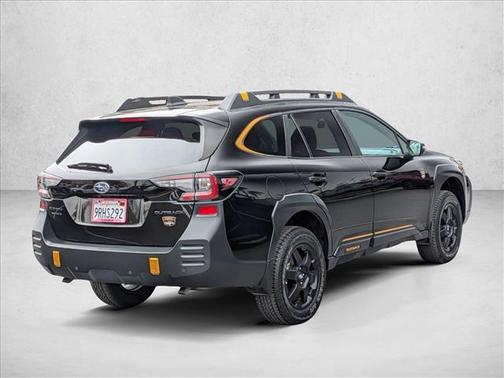 Crystal Black Silica 2025 Subaru Outback Wilderness
