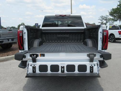 2025 GMC Sierra 2500 Denali