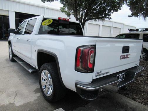 Summit White 2018 GMC Sierra 1500 SLT