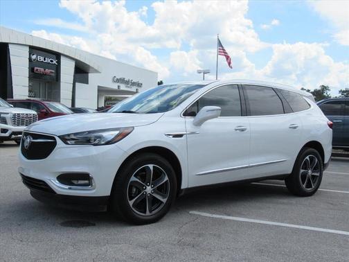 2020 Buick Enclave Essence