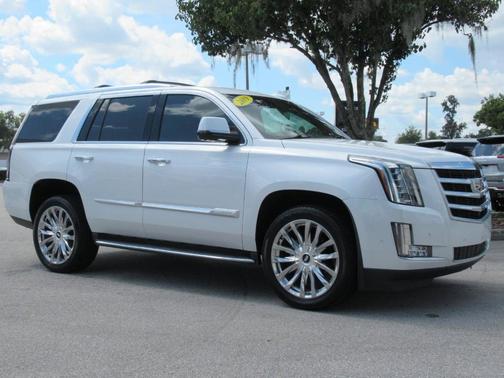Crystal White Tri-Coat 2019 Cadillac Escalade Luxury