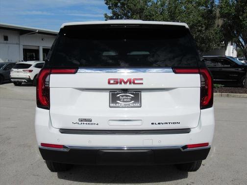 2025 GMC Yukon Elevation
