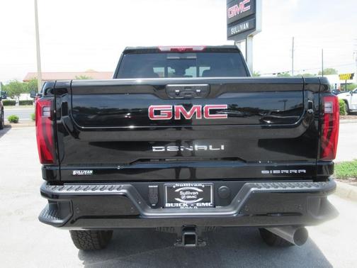 2025 GMC Sierra 2500 Denali