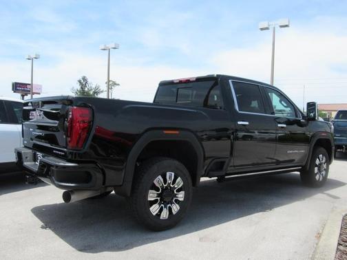 2025 GMC Sierra 2500 Denali