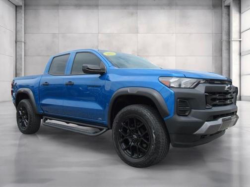 Glacier Blue Metallic 2023 Chevrolet Colorado Trail Boss