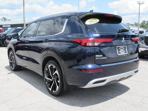 Blue 2022 Mitsubishi Outlander SEL