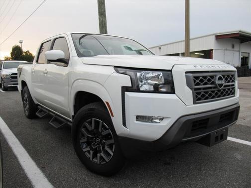 2022 Nissan Frontier SV