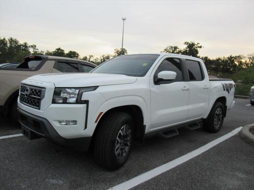 2022 Nissan Frontier SV