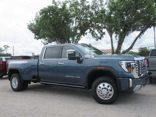 2025 GMC Sierra 3500 Denali