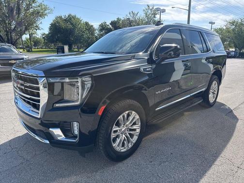 2022 GMC Yukon SLT