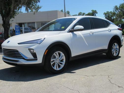 Summit White 2025 Buick Envista Preferred