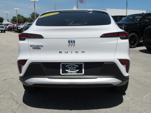 Summit White 2025 Buick Envista Preferred