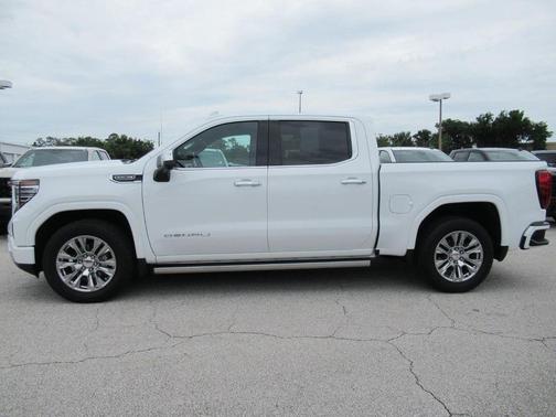 Summit White 2022 GMC Sierra 1500 Denali