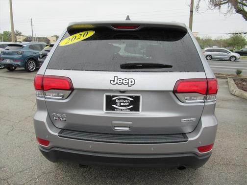 2020 Jeep Grand Cherokee Laredo